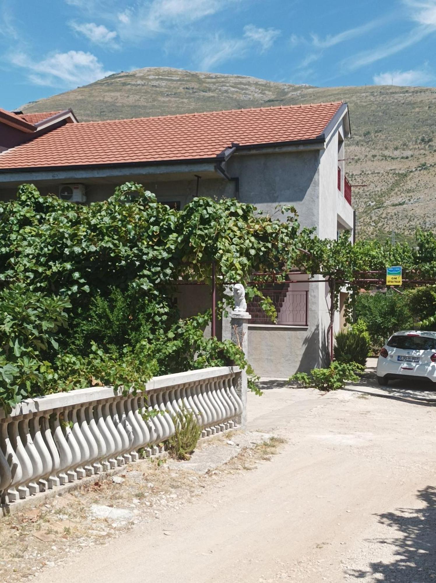 Gm - Studio Apartment Trebinje Luaran gambar